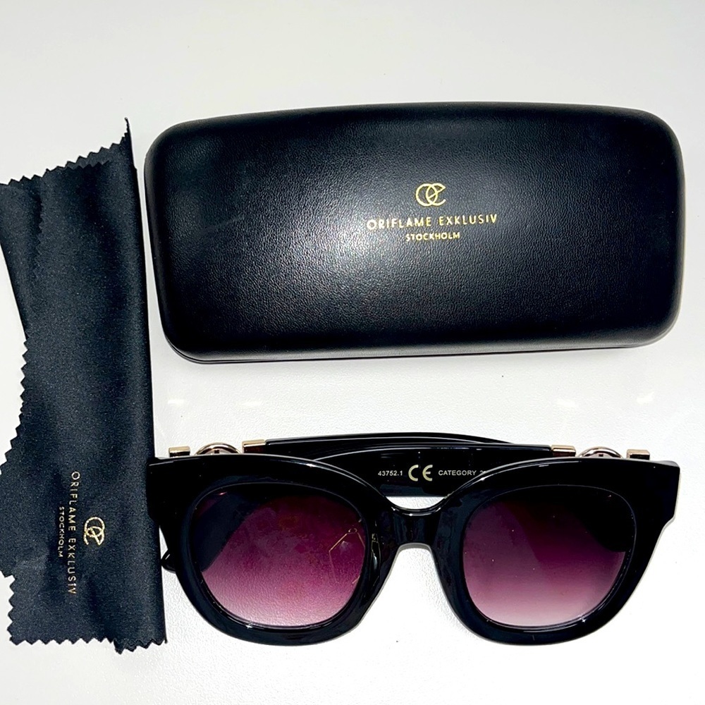 Oriflame ladies square shaped sunglasses, cleaning cloth and case
